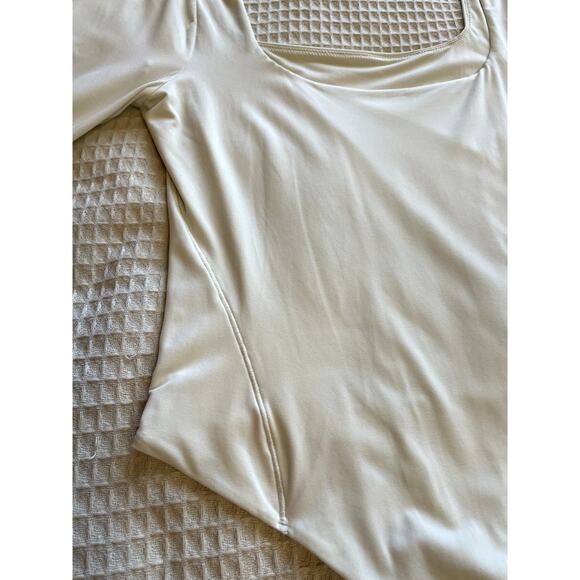 Lululemon Wundermost Ultra-Soft Nulu Square Neck Long Sleeve Bodysuit Ivory Med - Picture 11 of 13